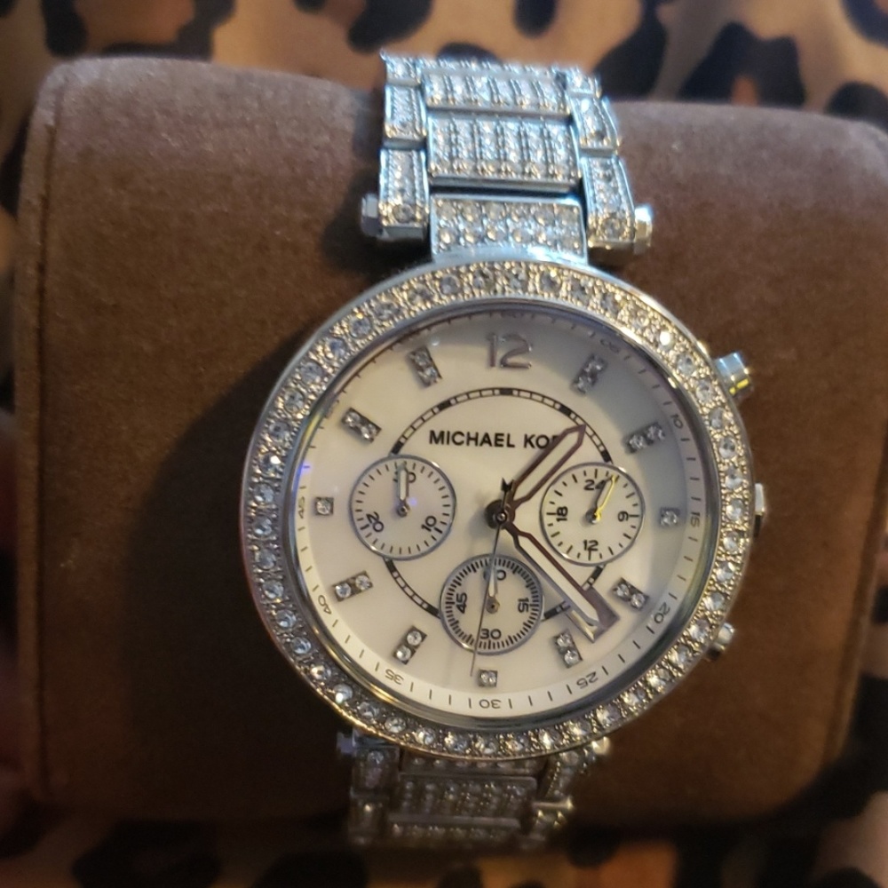 Watch - Picture 3 of 4